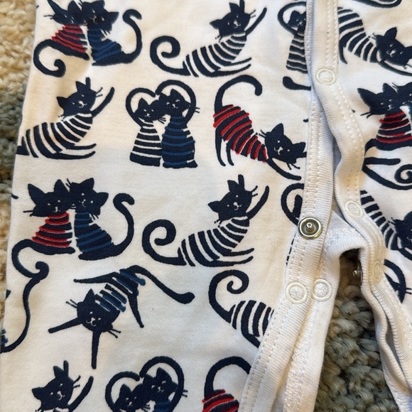 Roller rabbit cats pajamas - Picture 2 of 3